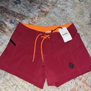 Stio Women's CFS Board Short White  (Wild Raspberry) Size 4 - New Red/Pink